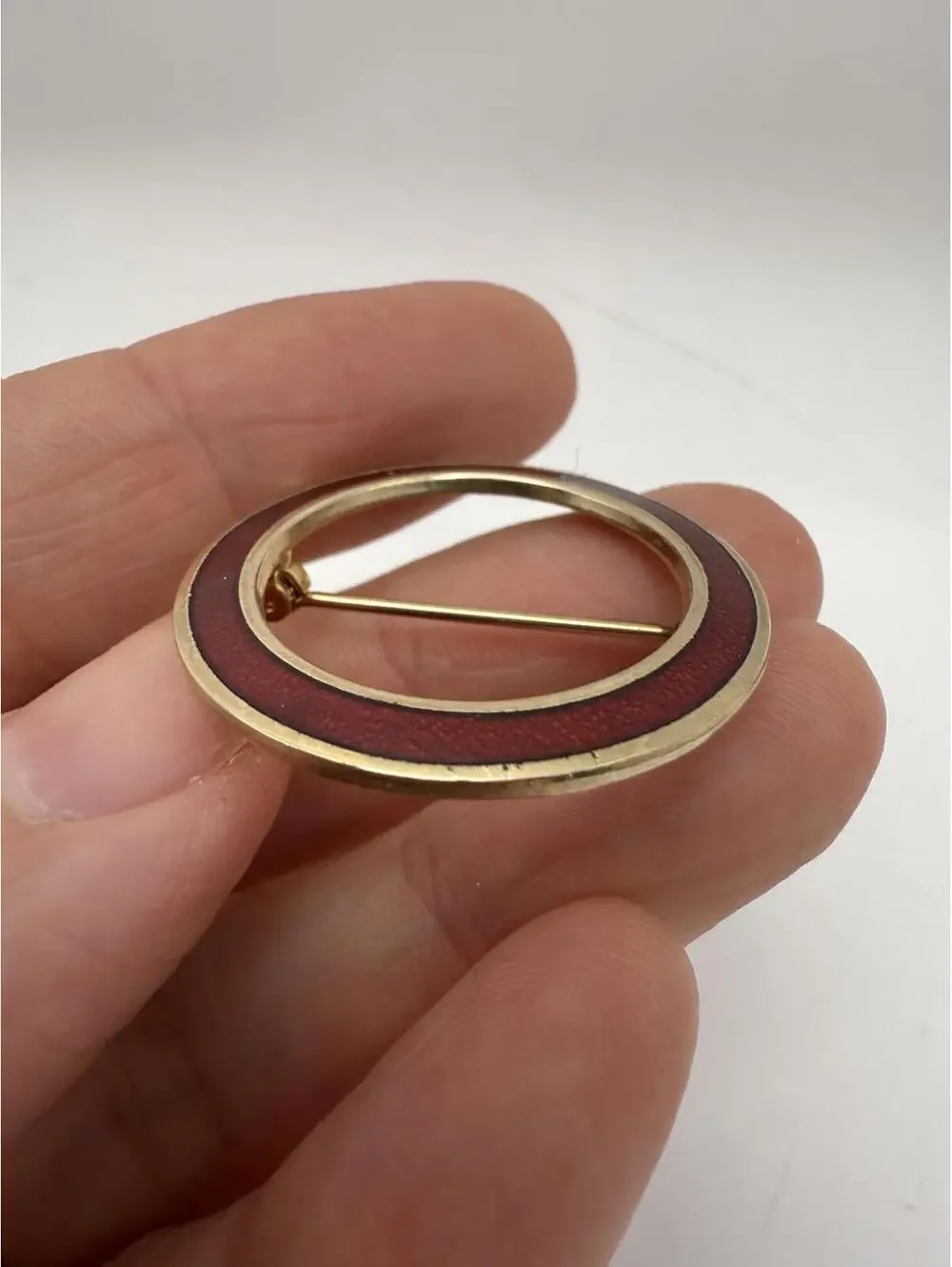 N/A vintage round